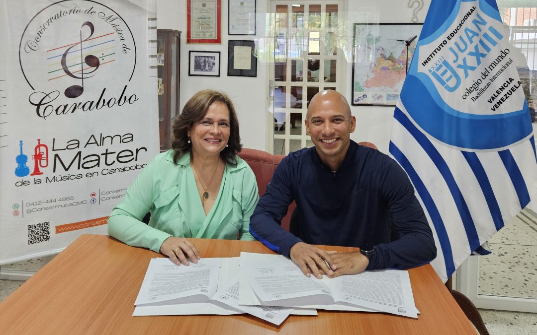 Consermuca y Juan XXIII firmaron convenio para ofrecer Programa de Orientación Profesional