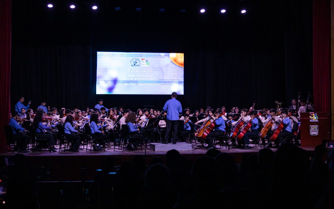 Integrantes de Consermuca derrocharon talento en el Concierto de Gala por su 36 aniversario 